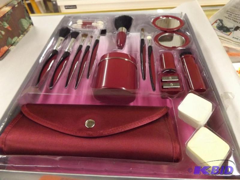 NEW Magenta Makeup Brush and Accessory Set
