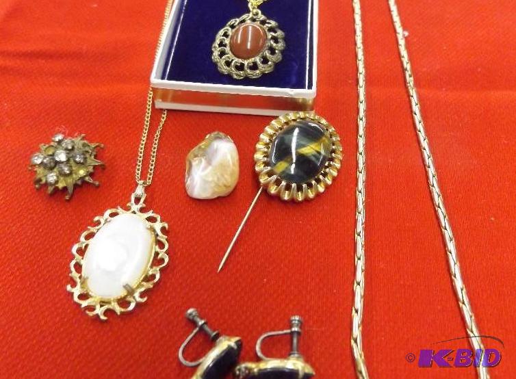 Stone Pendants, Stone Broach, Gemstone earrings, Gold  Chain