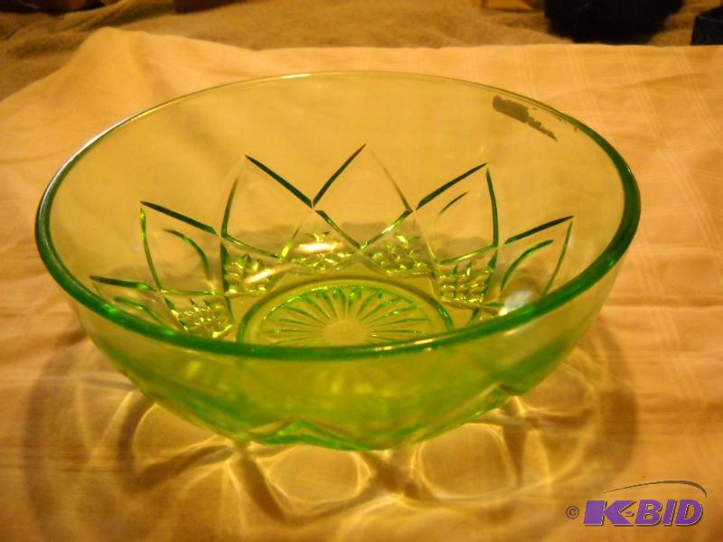 Anchor Hocking Green Diamond Pattern Bowl, 8&...