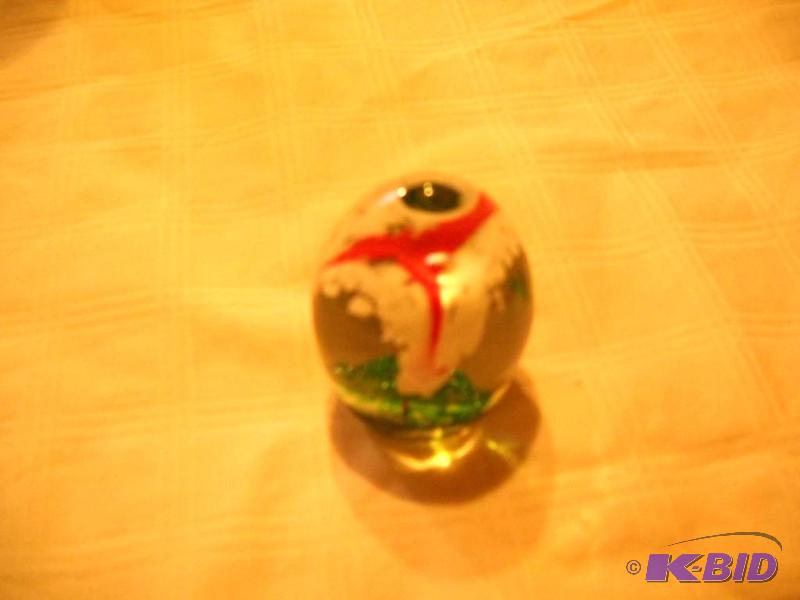 Art Glass - 3&quot H Art glass egg shaped pa...