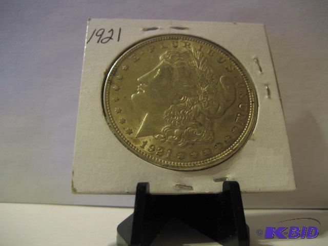 lot 198 image: 1921 UNCIRCULATED MORGAN DOLLAR 90% SILVER...