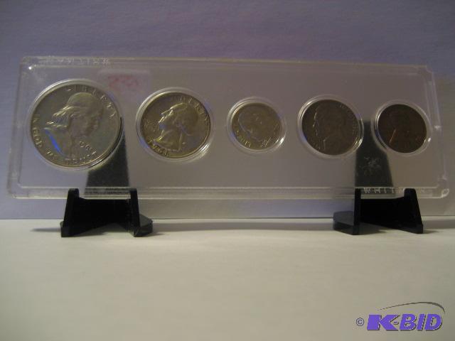 lot 208 image: 1961 COIN SET 90% SILVER FRANKLING HALF DOLLA...