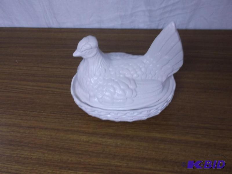 lot 11 image: Large milk glass chicken on nest candy dish i...