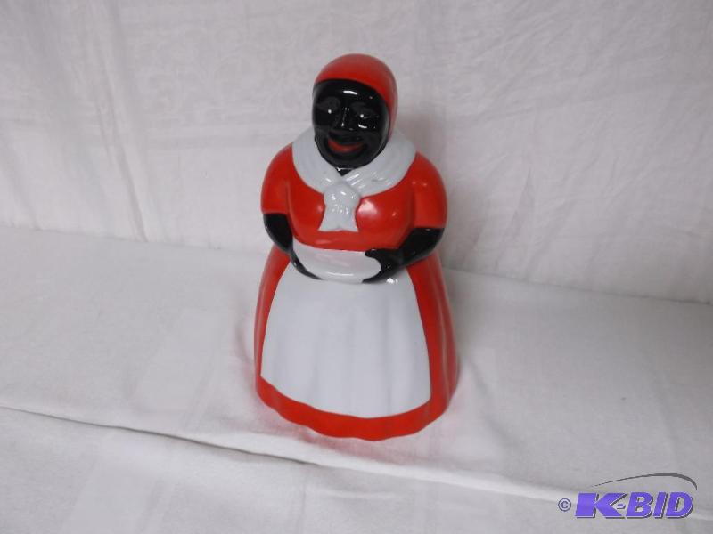 lot 34 image: Aunt Jemima cookie jar in great condition....