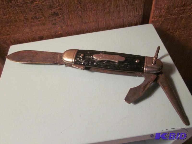 Kamp King fold out pocket knife, one blade is...