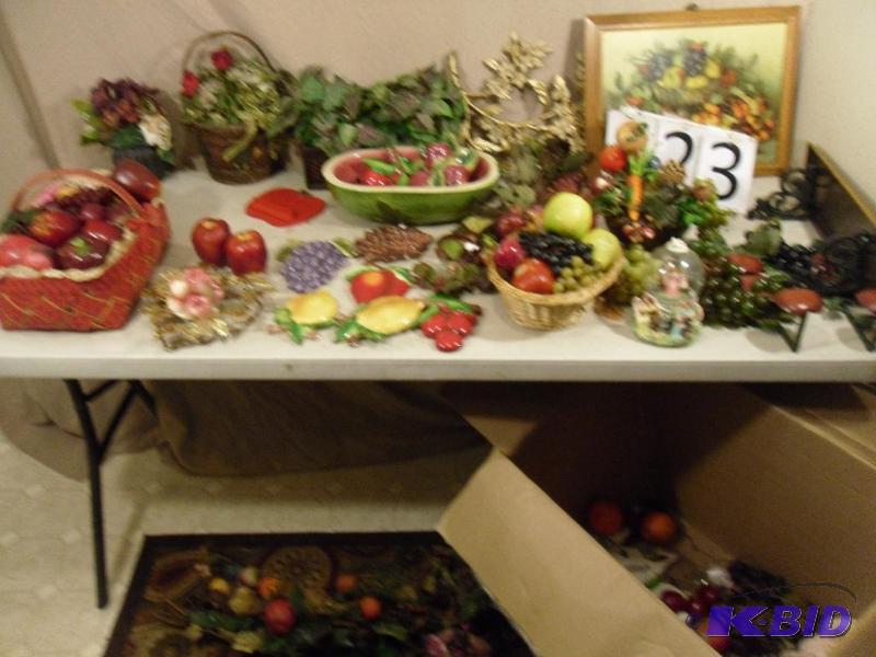 lot 123 image: Lot of Assorted Decorations. Watermelon Bowl,...