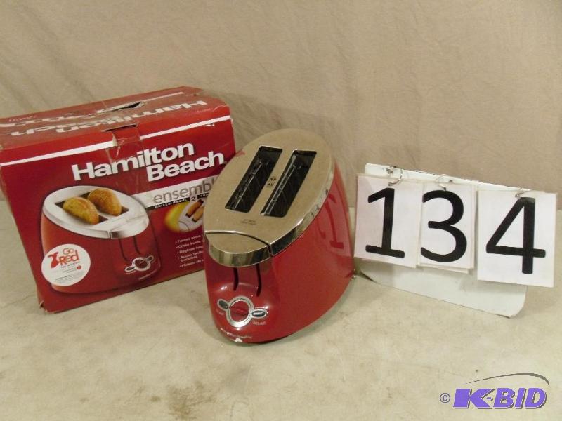 lot 134 image: Red Hamilton Beach 2 Slice Bagel Toaster. Nee...