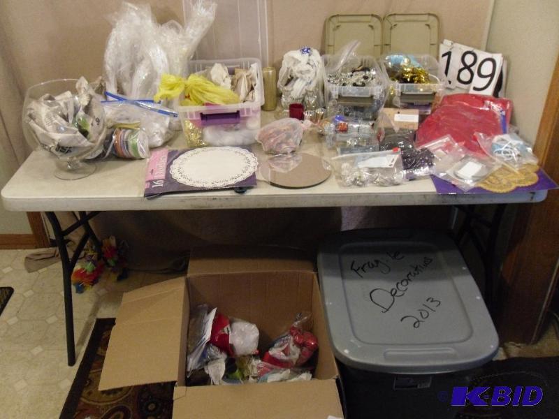 lot 189 image: Large Lot of PartyWedding Decor, Crafts, and...