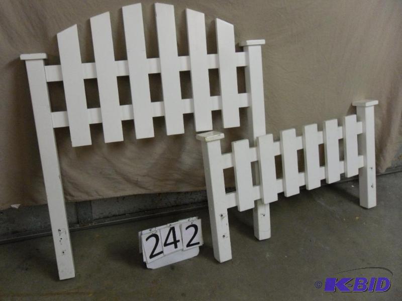 lot 242 image: Twin Headboard and foot board. Approx 39"...
