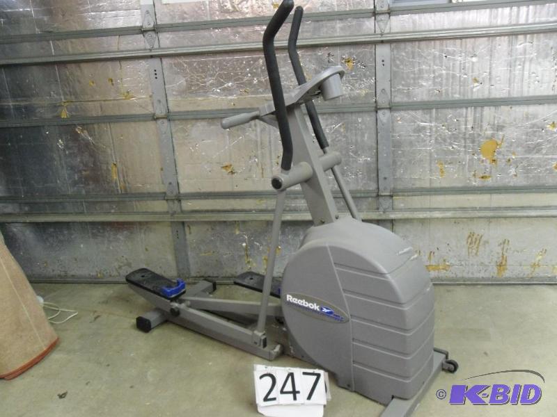 lot 247 image: Reebok Eliptical. Model REL5&nbspLimited kno...