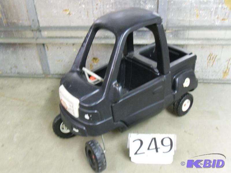 lot 249 image: Little Tikes Truck. Used condition but still ...