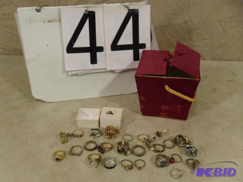 lot 44 image: Lot of Assorted Rings.&nbspHas NOT been look...