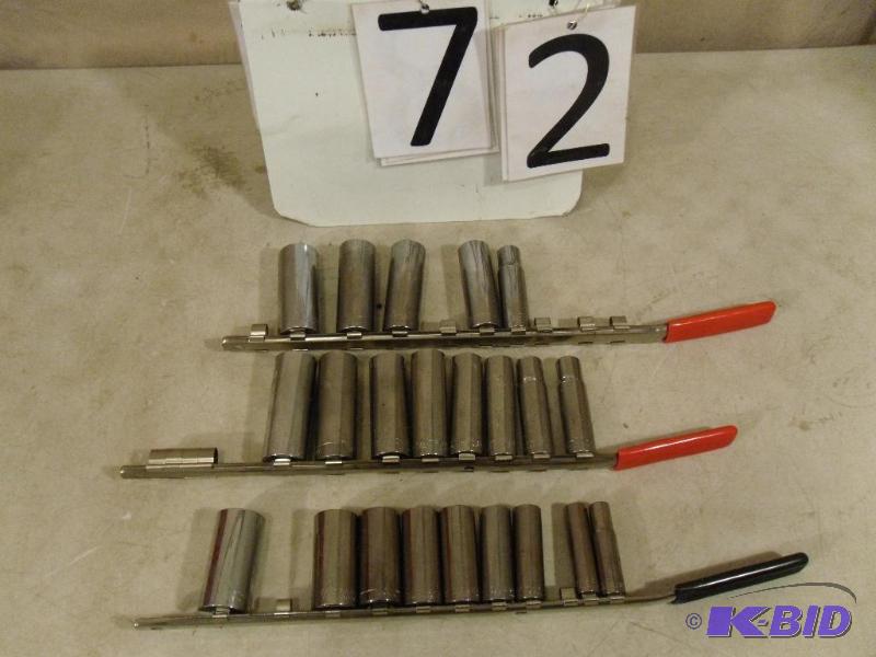 lot 72 image: Craftsman sockets. 12 and 38 drive. Assorte...