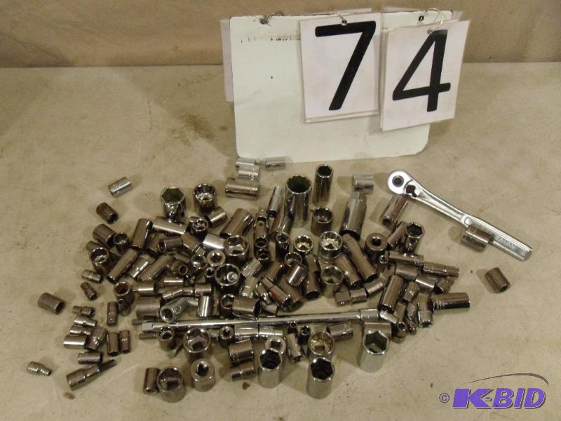 lot 74 image: Craftsman Sockets. 38 and 14 drive. Some ar...