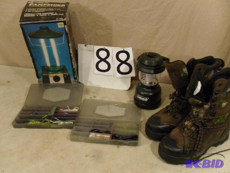 lot 88 image: GuideGear Thinsulate 7.5M Boots. Very Lightly...