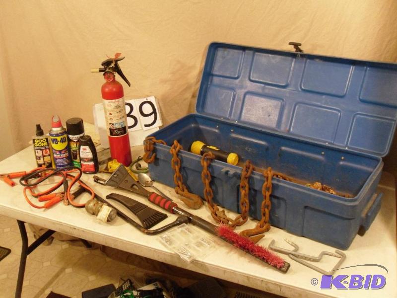 lot 89 image: Tool box with chain, fire extinguisher (charg...