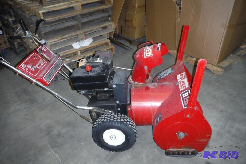 Snow Flight Big Red 826 Snow Blower