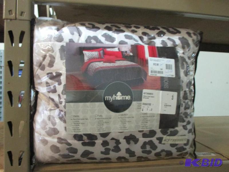 queen comforter set...