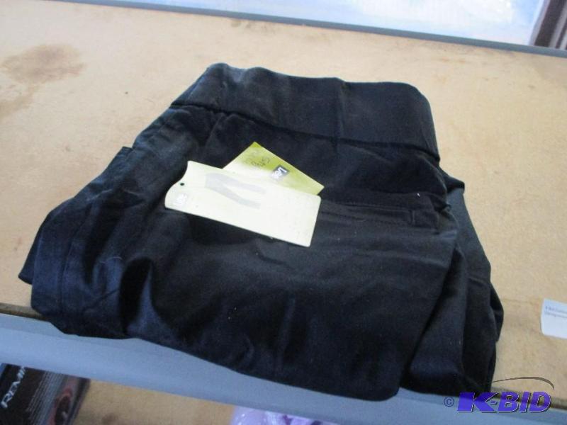 Lee Capri pants size 12...