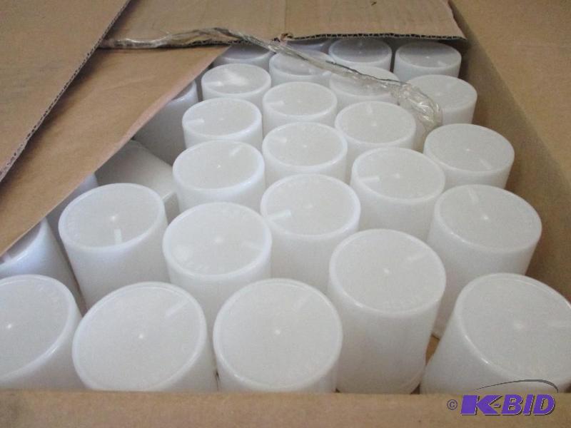 Case of lab cups...