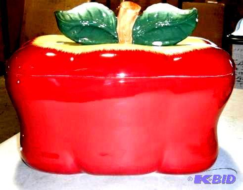 lot 121 image: Apple Cookie Jar - 14" x 5" x 12&qu...