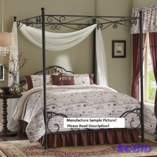 lot 163 image: Four Post Twin BedCanopy - Missing the canop...
