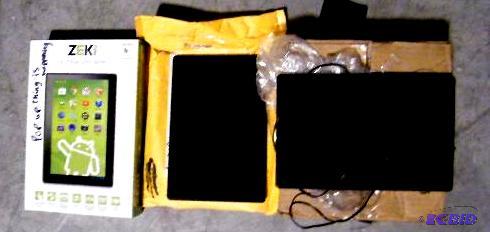 lot 213 image: Lot of 3 Zeki 10" Tablets - Model TBDG10...