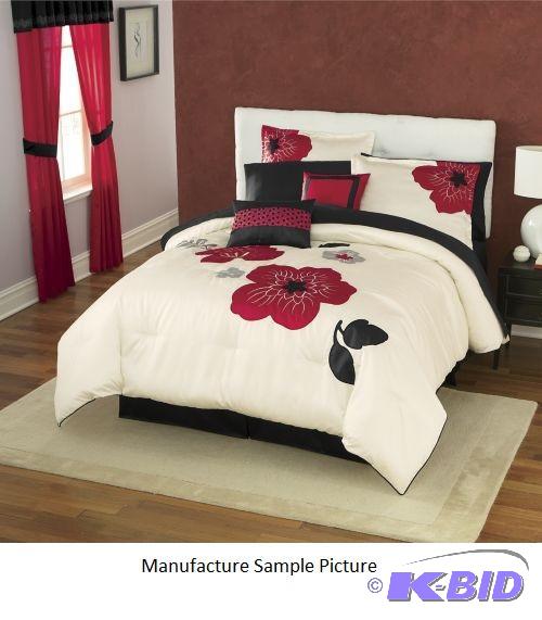 lot 53 image: Flora Comforter Set - King -&nbspCorded comf...