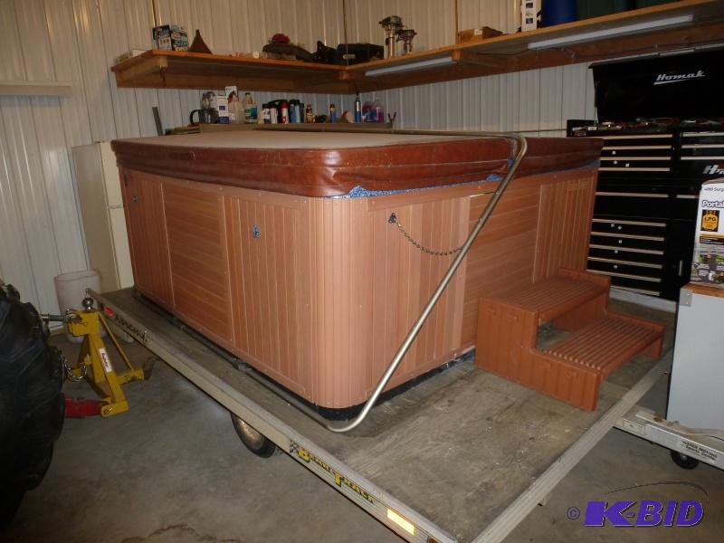 Vita Spa hot tub Model# PTNUL780CRSTA 220V P...