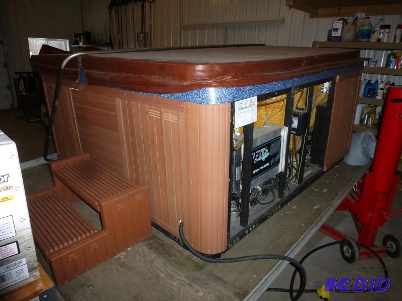Vita Spa hot tub Model PTNUL780CRSTA 220V P... NCS Hot Tub