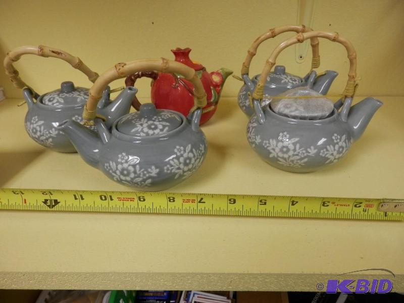 Lot of 5 decorative tea pots