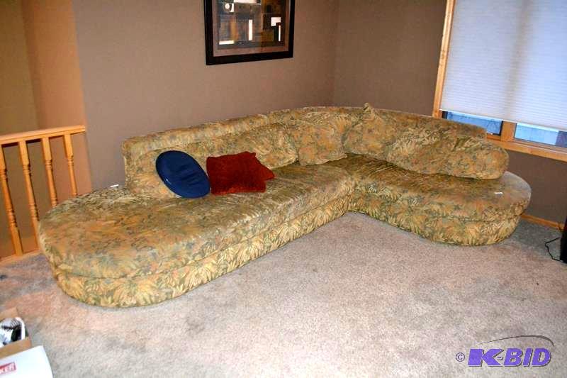 lot 1 image: L shaped couch two pieces. bring help to remo...