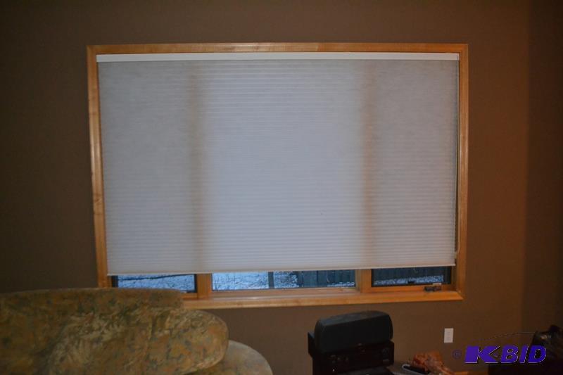 lot 118 image: 3 window blinds 69 tall x81.5" wide 69x1...