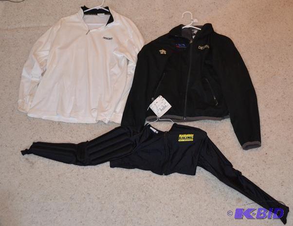 lot 152 image: Ski appearal Descente white jacket &nbspsize...