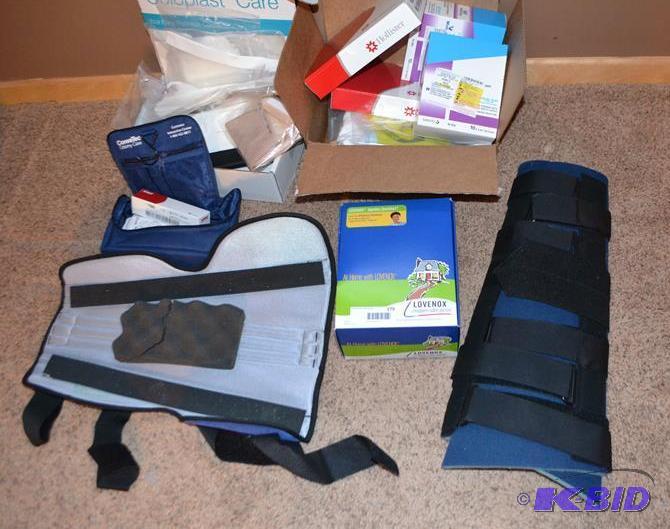 lot 179 image: Medical supplies, see pictures...