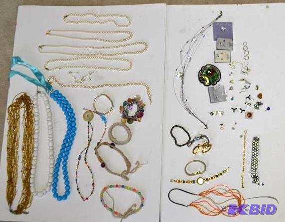 lot 203 image: Jewelry - necklaces, watches, earnings, brooc...