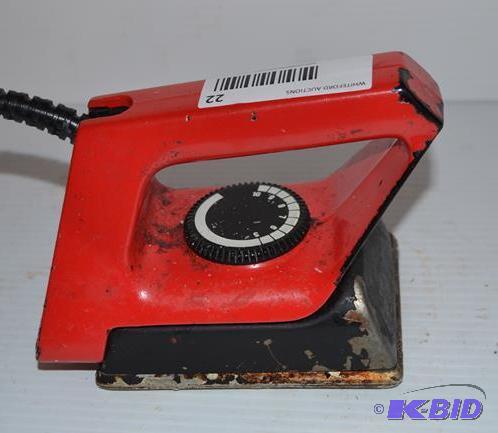 lot 22 image: Swix skiwax iron...