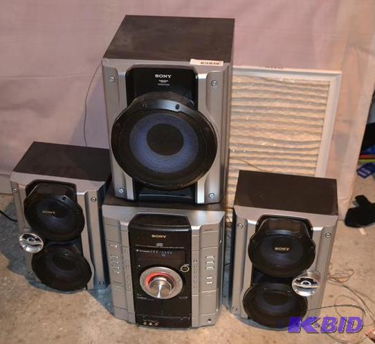 lot 25 image: Sony Compact Disc&nbspDeck Reciever&nbspmod...