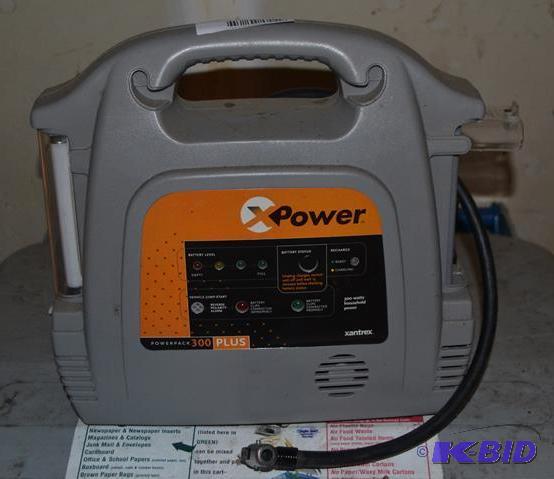 lot 53 image: Power Powerpack 300 plus 300 watt emergency p...