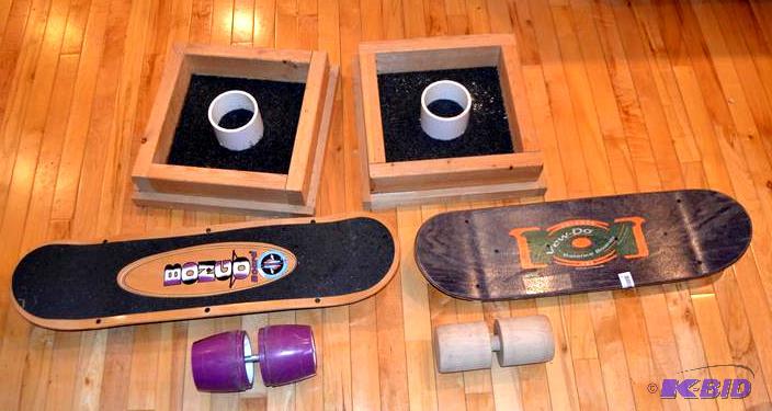 lot 67 image: Vew-Do Balance Board trainer surf, skate, sno...