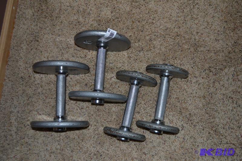lot 80 image: Dumbell & weights 4- 5# 4 - 2.5#...