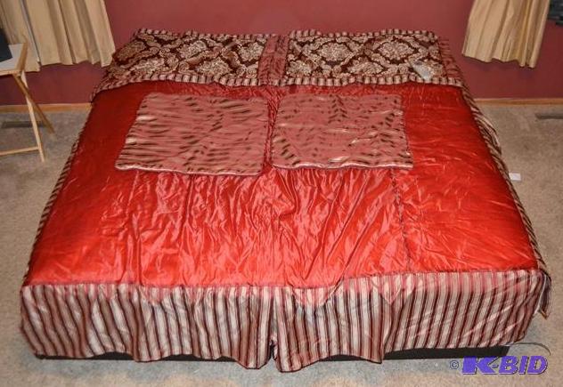 lot 84 image: Sleep Number 5000 king size bed frame base wi...