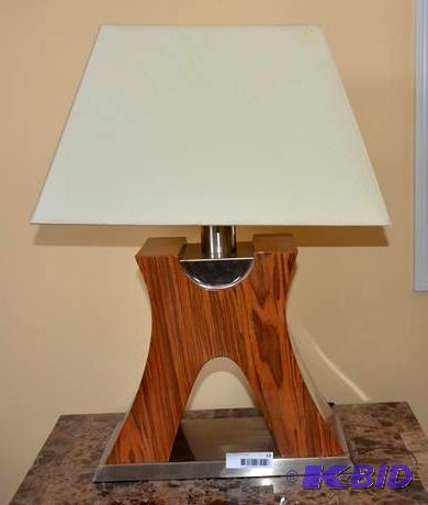 lot 13 image: Beautiful lamp 18x25" The lamp matches l...