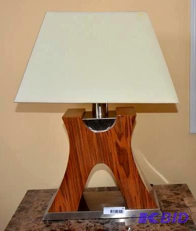 lot 14 image: Beautiful lamp 18x25" The lamp matches l...