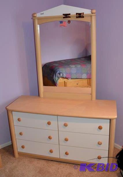 lot 19 image: Wood dresser with attached mirror. Dresser 51...