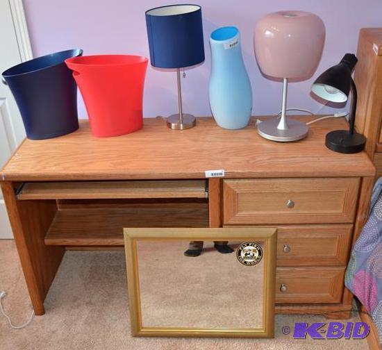 lot 23 image: 4 working&nbsplamps, 2 waste baskets, one mi...