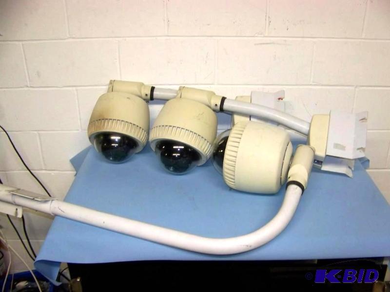 lot 30 image: (3) Color CCTVSecuritySurveillance Cameras with Heavy Duty, Outdoor Casing and Dome Covers