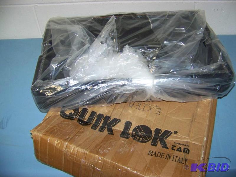 lot 84 image: Quik Lok, Case CoverLid