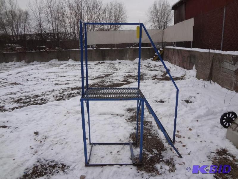 Blue Steel LadderStand