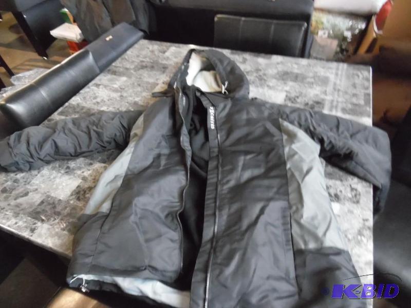 lot 53 image: jacket